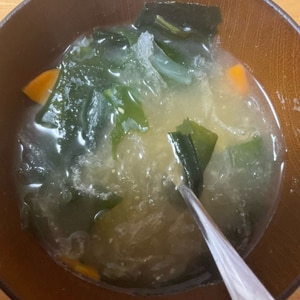 野菜たっぷりわかめスープ